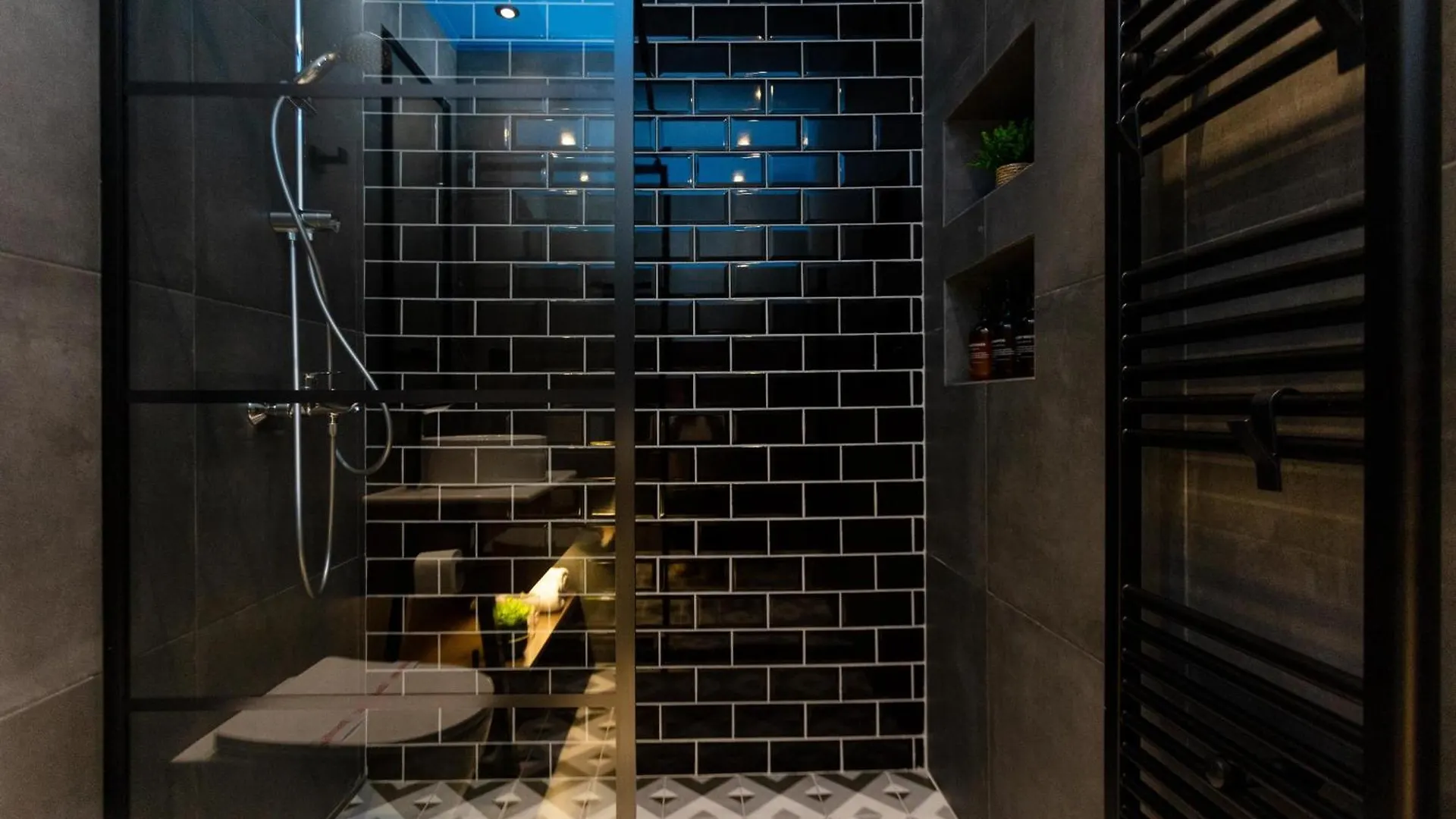 Valaoritou 3 Luxury Rooms Thessaloniki