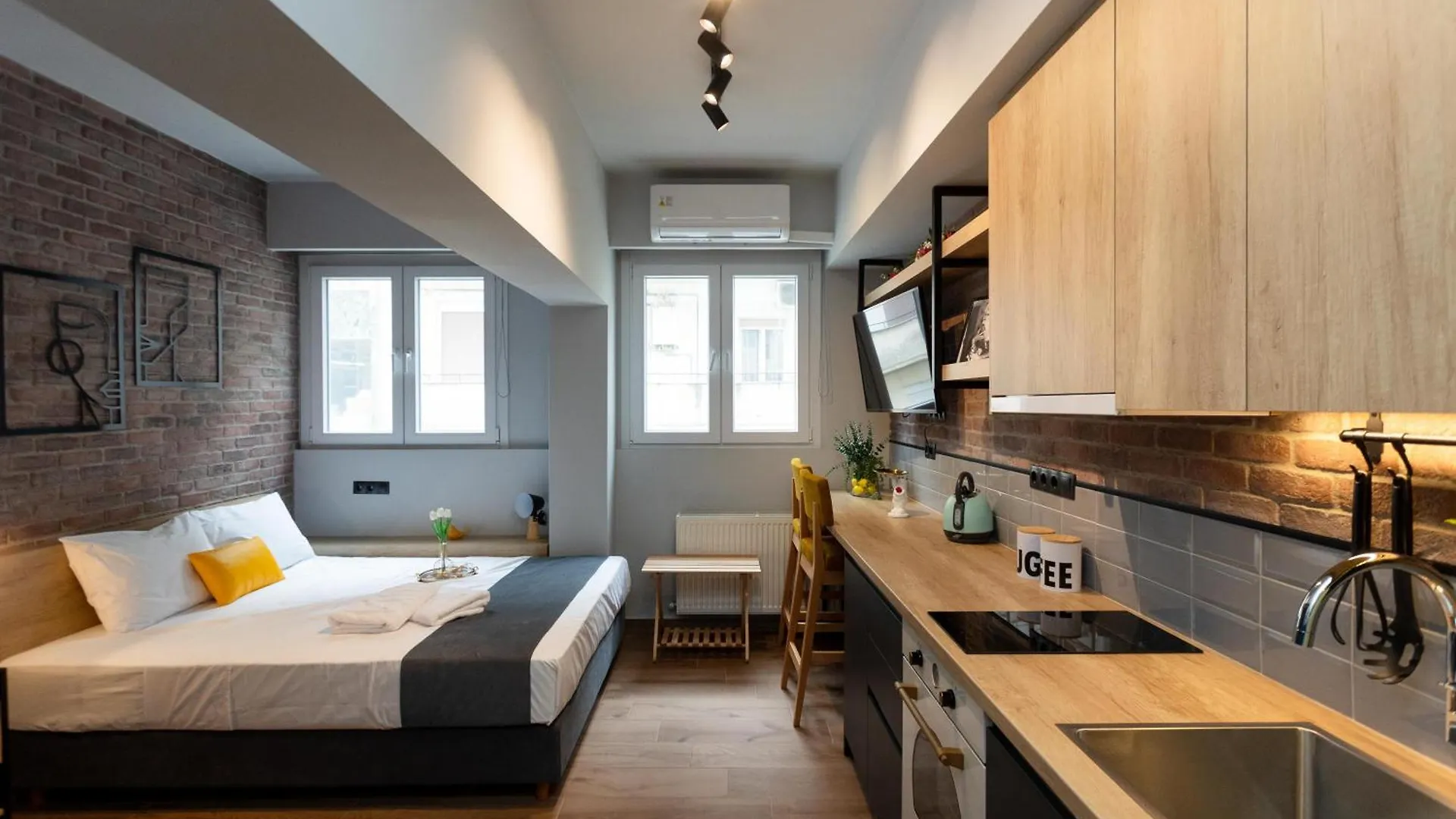 Daire Valaoritou 3 Luxury Rooms Selanik